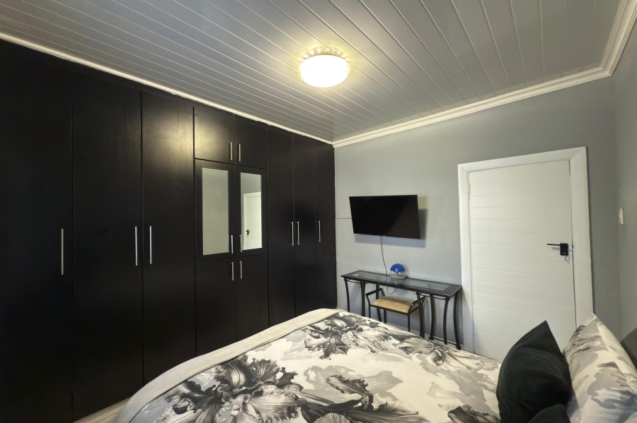 2 Bedroom Property for Sale in Kensington Western Cape